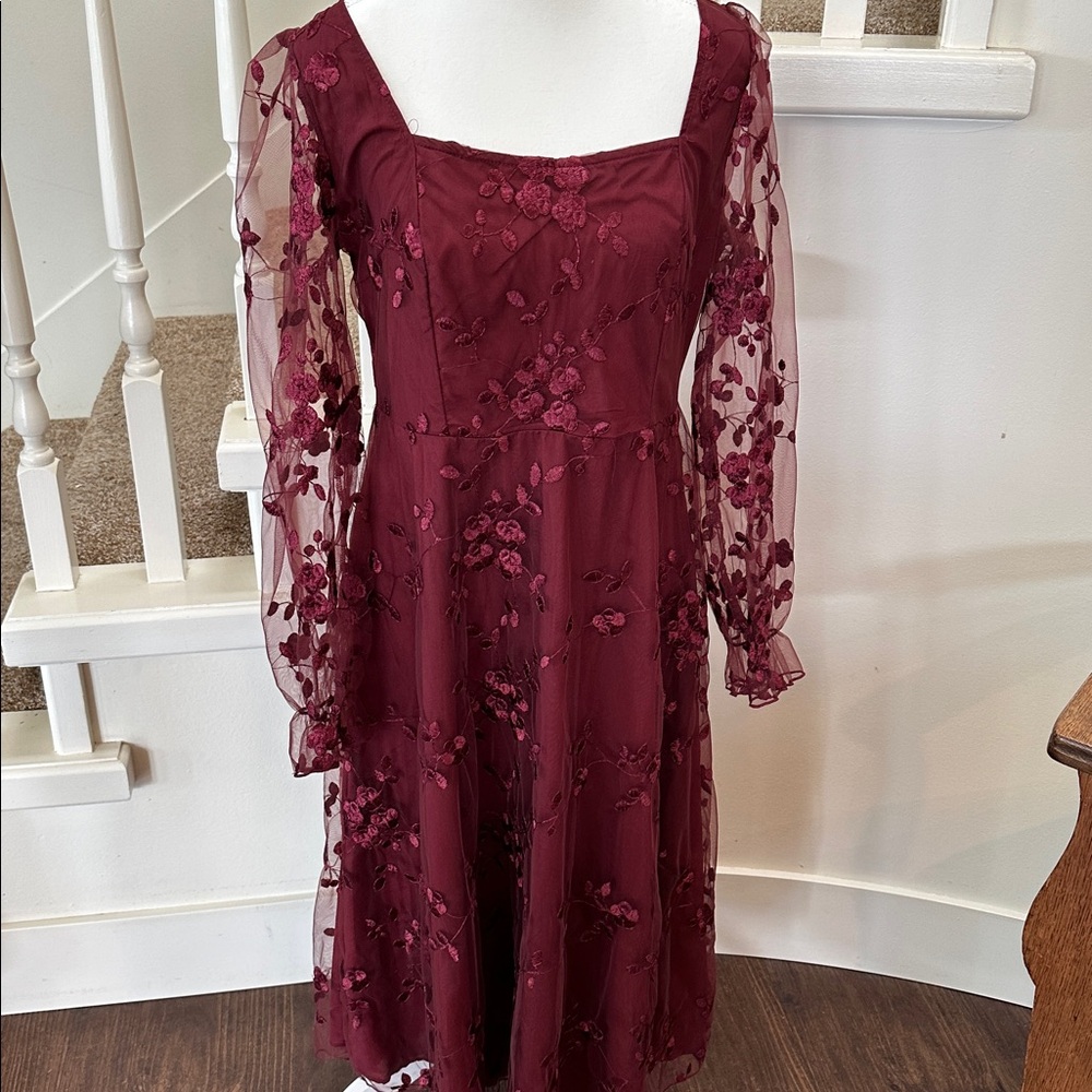 Burgundy “event” dress - Picture 3 of 7